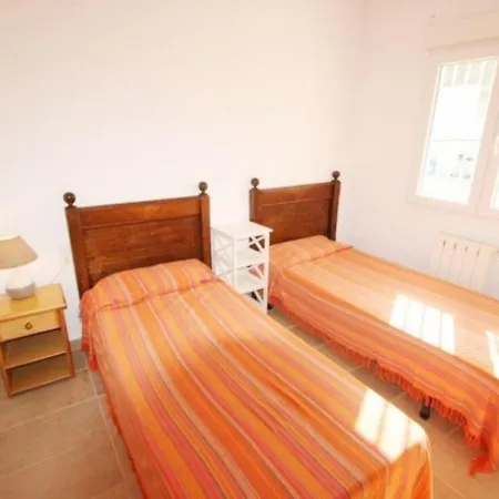Casa Denia, 3 Dormitorios, 6 Personas - Es-219-2 *